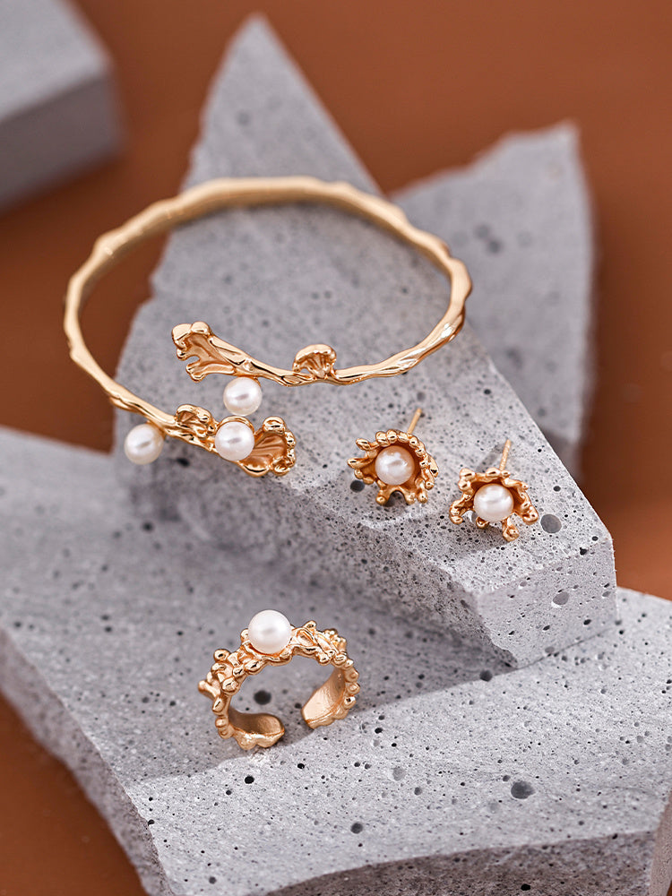AYWLINE rings collection cover